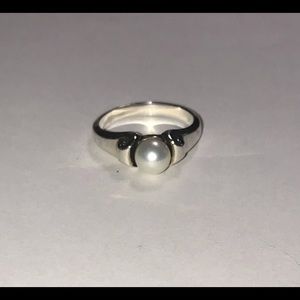 James Avery Sterling Silver Pearl Ring sz 6